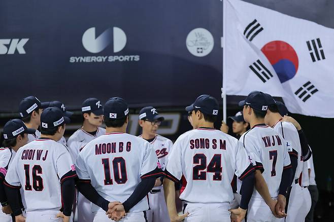 ▲ 프리미어12 당시 대만에 진 한국은 KBO가 고군분투하고 있을 뿐 정부 차원의 지원은 전무한 상태다 ⓒ WBSC