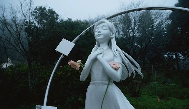 구준엽이 직접 디자인한 서희원 조각상. 사진|서희제 SNS 영상 캡처