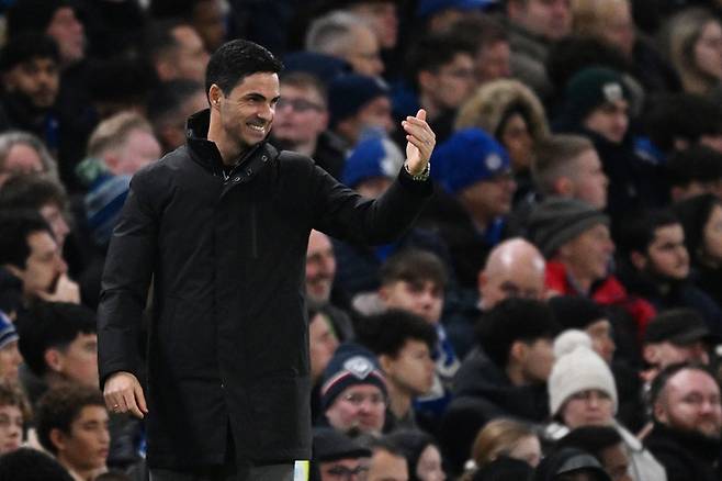 아스널의 미켈 아르테타 감독