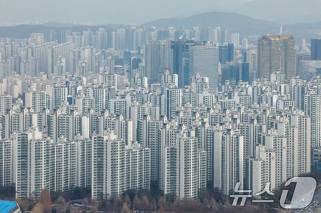 서울 강남구 트레이드타워에서 바라본 도심 아파트 단지. 뉴스1 ⓒ News1 안은나 기자