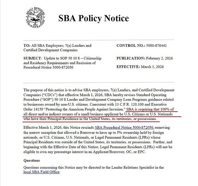 미국 중소기업청(SBA)는 지난 2일(현지시간) ‘7(a) 대출 프로그램’의 대상을 “미국 시민 또는 국적자가 100% 지분을 소유하고, 주 거주지가 미국 내에 있어야 한다”로 고친 지침 개정안을 발표했다. 투표권이 없는 영주권자는 대상에서 제외한다는 의미다. 워싱턴=강태화 특파원