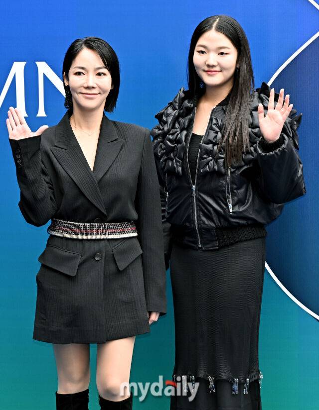 이윤진, 이소을 / 송일섭 기자(andlyu@mydaily.co.kr)