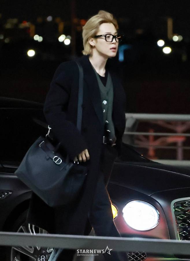 그룹 방탄소년단(BTS) 지민이 해외 일정 차 2일 오후 인천국제공항을 통해 출국하고 있다. 2026.02.02 /사진=임성균 tjdrbs23@