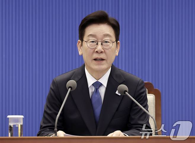 이재명 대통령이 5일 청와대에서 열린 수석보좌관회의에서 발언을 하고 있다. (청와대통신사진기자단) 2026.2.5/뉴스1 ⓒ News1 이재명 기자