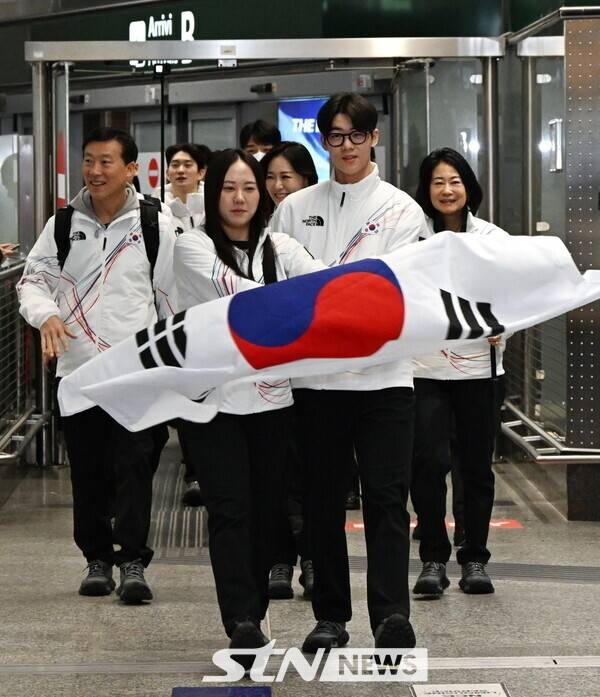 밀라노 입성하는 한국 선수단. /사진=뉴시스