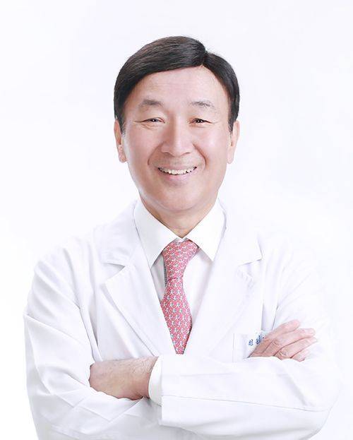 울산엘리야병원 정영환 병원장(정형외과 전문의).