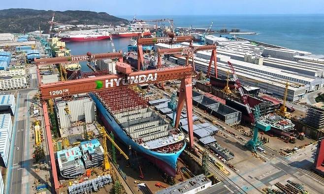 울산 동구 에이치디(HD)현대중공업 조선소 전경. 현대중공업 제공