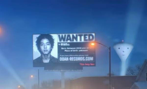 민희진 전 어도어 대표이자 현 오케이 레코즈 대표가 보이그룹 모집에 나섰다. 사진은 오케이레코즈 새 캠페인 영상 중 보이그룹 공고 모습. /사진=민희진 SNS