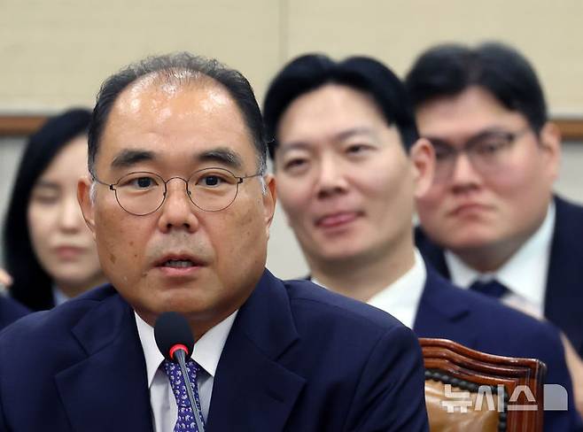 [서울=뉴시스]신응석 전 서울남부지검장 모습 (사진 = 뉴시스 DB) 2025.09.22. photo@newsis.com