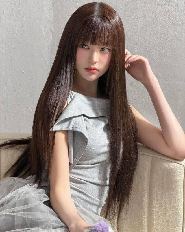 장원영이 인형같은 비주얼을 뽐냈다. / 장원영 SNS