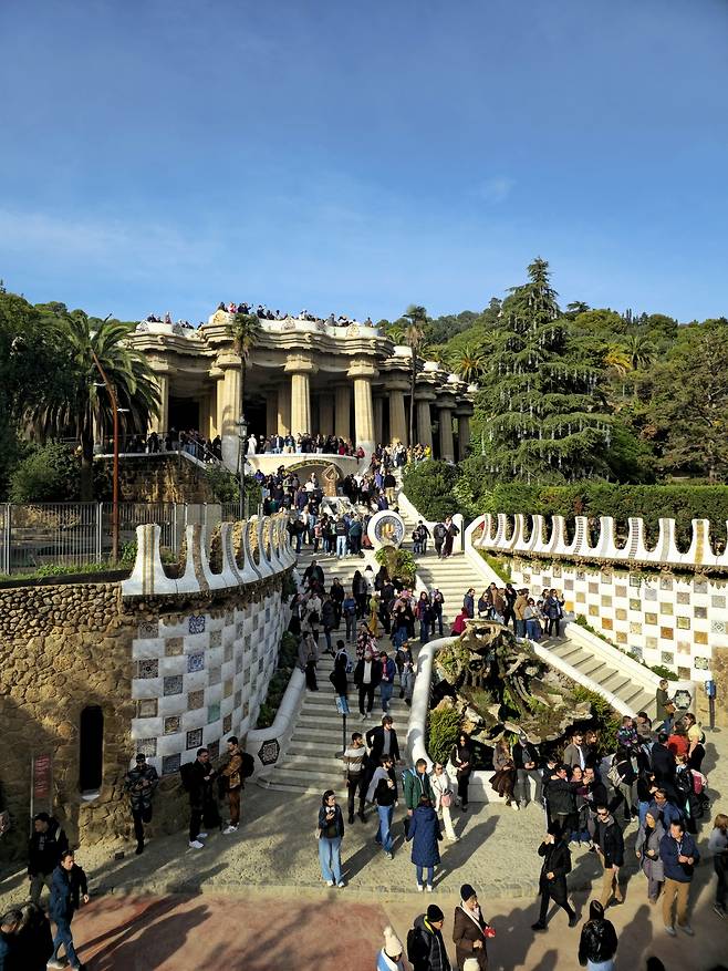 구엘공원 입구 드래건 계단.