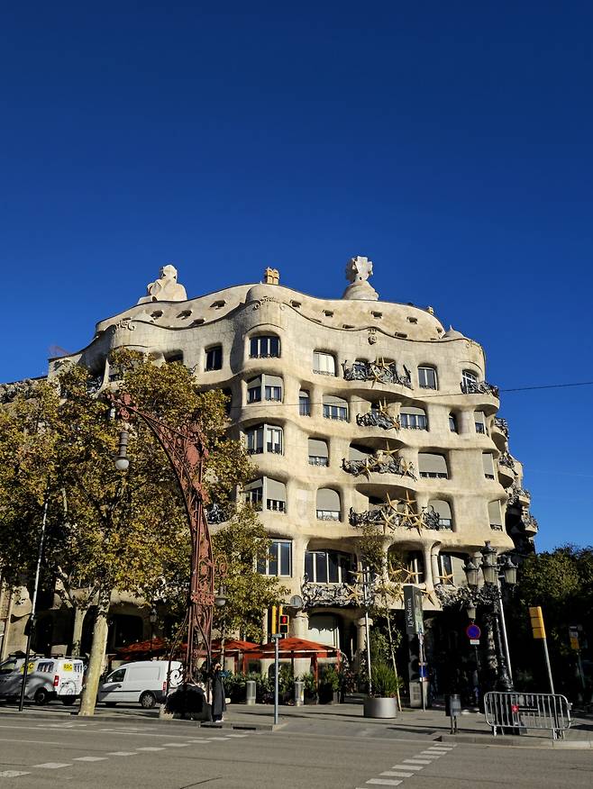 카사 밀라.