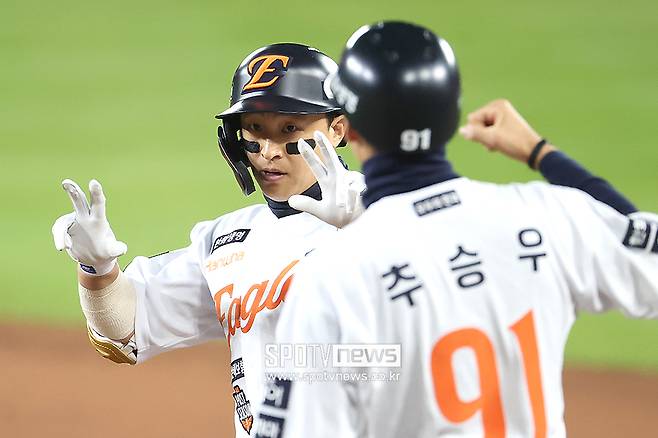 ▲ 손아섭 계약은 여러 루머와 달리 순수한 1년 1억 원의 계약이다 ⓒ곽혜미 기자