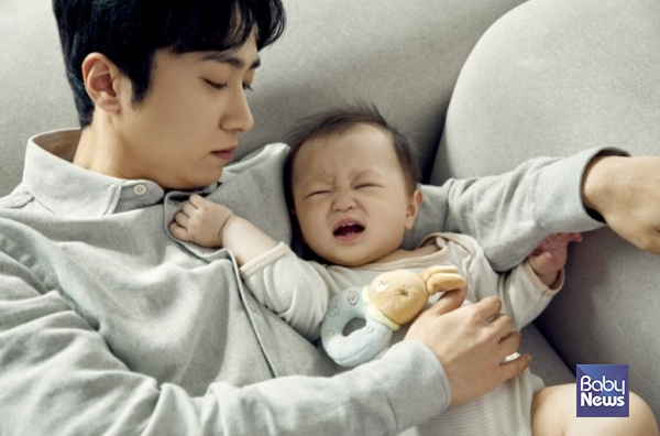 배우자가 출산했을 때뿐만 아니라 아니라 임신 단계부터 남편이 출산휴가를 사용할 수 있고, 유산이나 조산 위험이 있는 경우에도 남편이 육아휴직을 사용할 수 있을 전망이다. ⓒ베이비뉴스