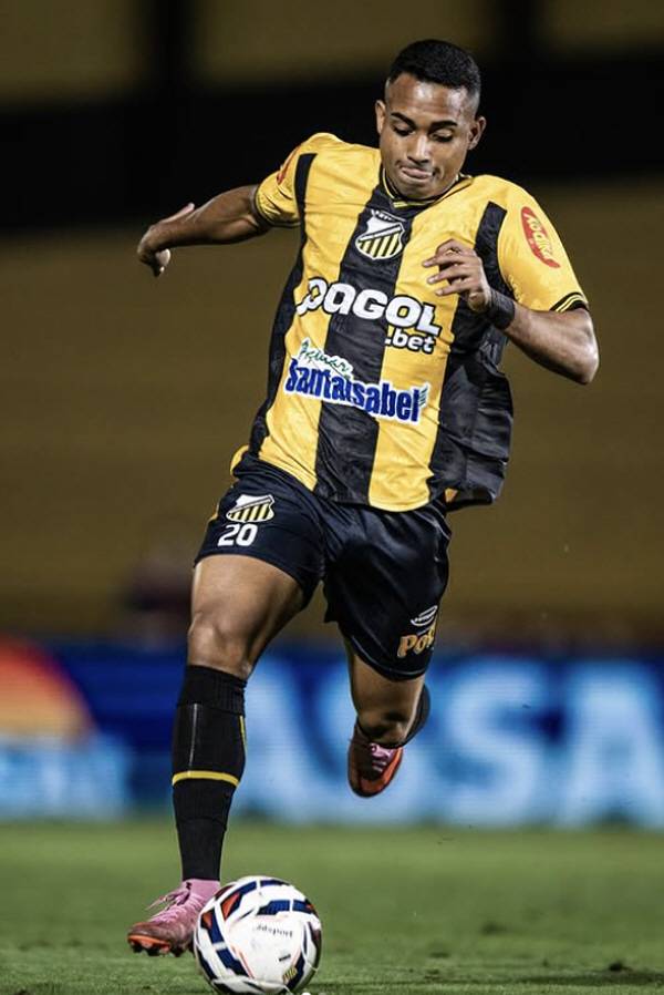 출처=아일톤 SNS 캡쳐