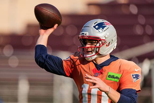 ‘Scary rookie’ quarterback May. Leading the revival of New England. AP = Yonhap News
