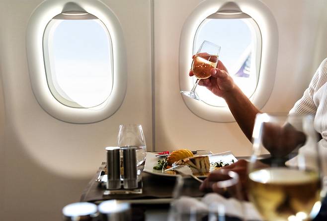 하늘의 호텔 '포시즌스 프라이빗 제트'.