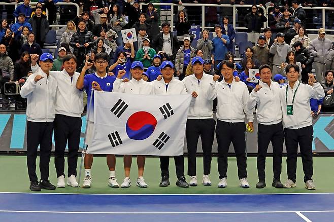 아르헨티나에 승리한 남자 테니스 대표팀 [대한테니스협회 제공. 재판매 및 DB 금지]