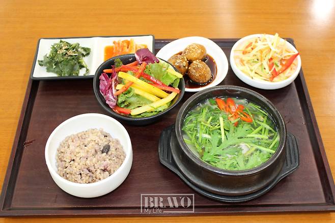 담백하고 건강한 맛을 추구한 삼성노블카운티의 점심 식사.(박지수 기자 jsp@)