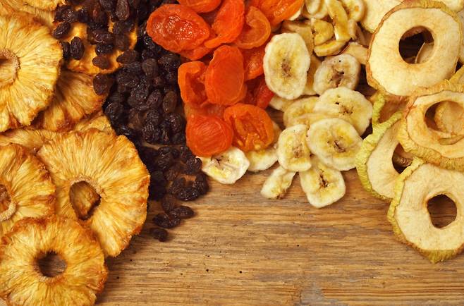 예일대 의대 교수이자 심장 전문의인 조이스 오엔-샤오 박사는 단 것이 당길 때 사탕이나 과자 대신 건과일을 선택한다고 밝혔다. /사진=클립아트코리아