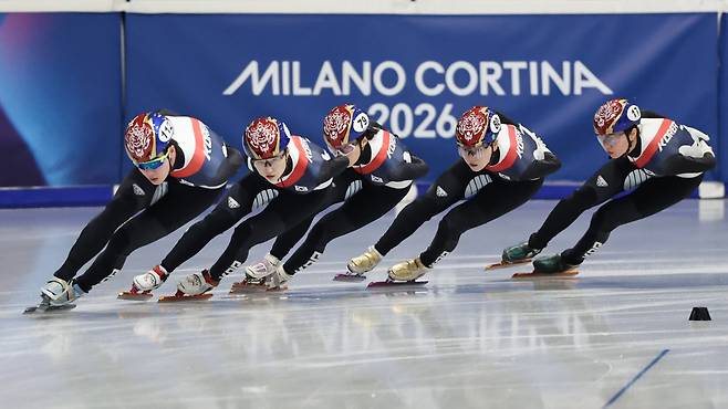 2026 밀라노·코르티나담페초 동계올림픽에 출전하는 한국 쇼트트랙 대표팀이 9일 이탈리아 밀라노 아이스스케이팅 아레나에서 훈련하고 있다.   밀라노 | 연합뉴스