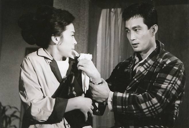 "The Student Boarder" starring Kim Ji-mee (left) and Shin Seong-il (Korean Film Archive)