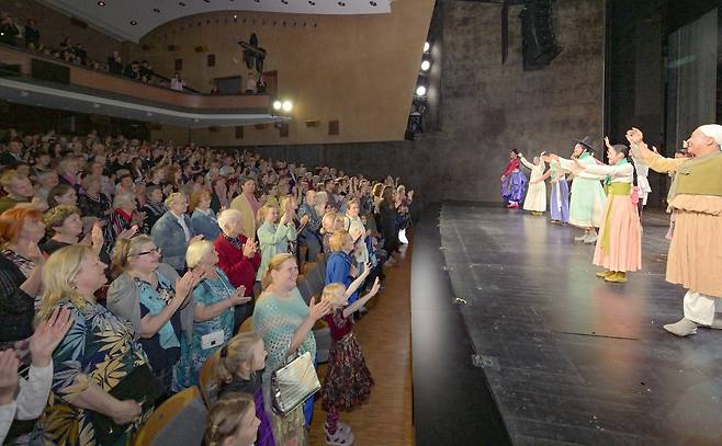 유럽 각국에서 큰 갈채를 받았던 정선아리랑 모티브 ‘아리아라리’공연