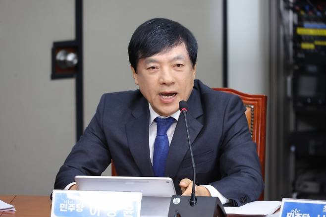 이성윤 더불어민주당 최고위원이 9일 국회에서 열린 최고위원회의에서 발언하고 있다. 2026.2.9 연합뉴스