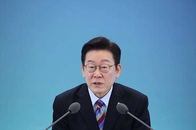 이재명 대통령이 2월6일 창원 성산구 창원컨벤션센터에서 열린 '경남의 마음을 듣다' 타운홀미팅 간담회에서 발언하고 있다. ⓒ연합뉴스