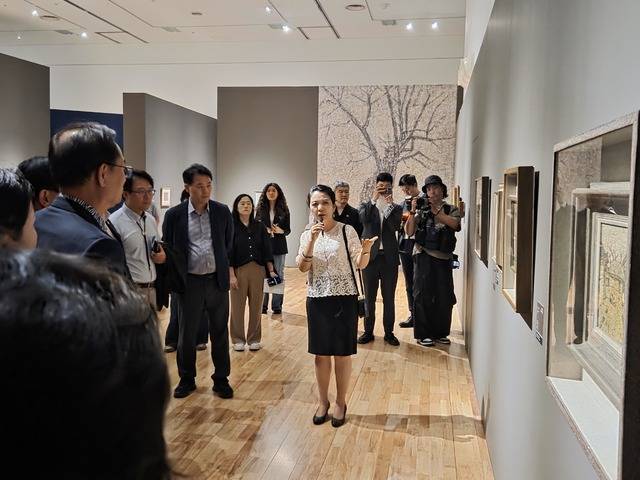 다양한 공연과 전시가 열리는 황성공원의 경주예술의 전당. 강시일 기자