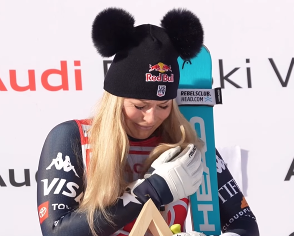 눈물을 흘리는 린지 본(사진=린지 본 SNS)