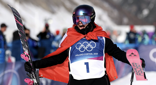 마틸드 그레모드가 우승을 자축하는 모습