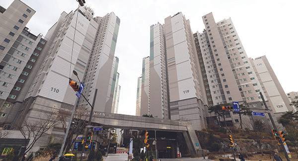 신축 ‘대장’으로 꼽히는 래미안 센터피스.