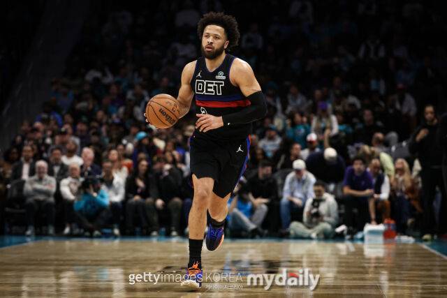 커닝햄이 드리블 하고 있다. /게티이미지코리아