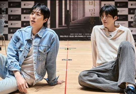 사진=연극 ‘비밀통로: INTERVAL’