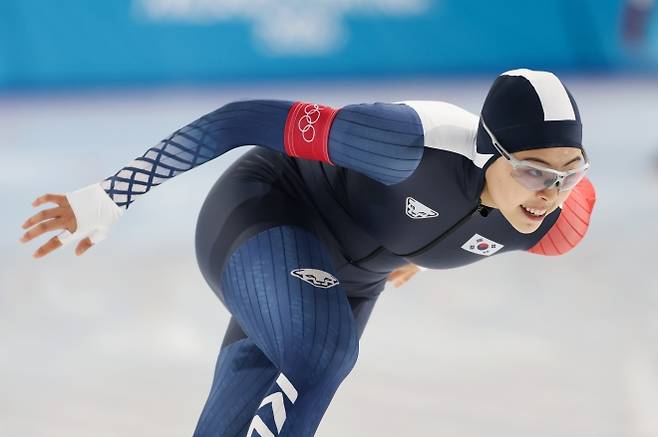 레이스 펼치는 이나현 - 레이스 펼치는 이나현     (밀라노=연합뉴스) 신준희 기자 = 9일(현지시간) 이탈리아 밀라노 스피드스케이팅 스타디움에서 열린 2026 밀라노-코르티나담페초 동계올림픽 스피드스케이팅 여자 1,000ｍ 경기에서 이나현이 질주하고 있다. 2026.2.10     hama@yna.co.kr (끝)