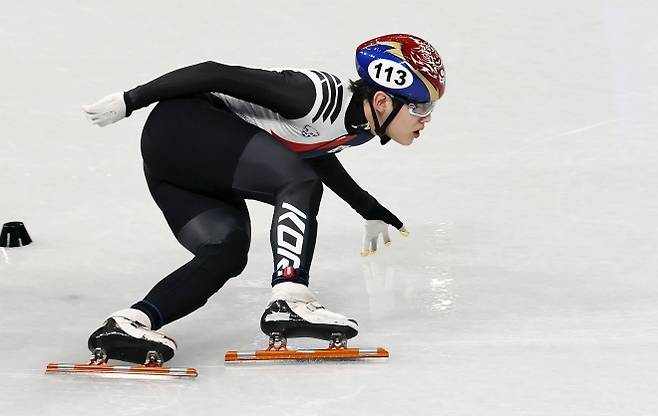 1000m 예선 역주하는 임종언 - 쇼트트랙 임종언이 10일(현지 시간) 이탈리아 밀라노 아이스스케이팅 아레나에서 열린 2026 밀라노·코르티나 담페초 동계올림픽 쇼트트랙 남자 1000m 예선경기에서 역주하고 있다. 2026.02.10 뉴시스
