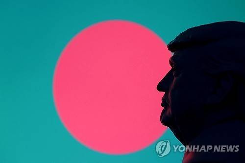 방글라데시 국기와 트럼프 미국 대통령(일러스트레이션) [로이터 연합뉴스 자료사진. 재판매 및 DB 금지]