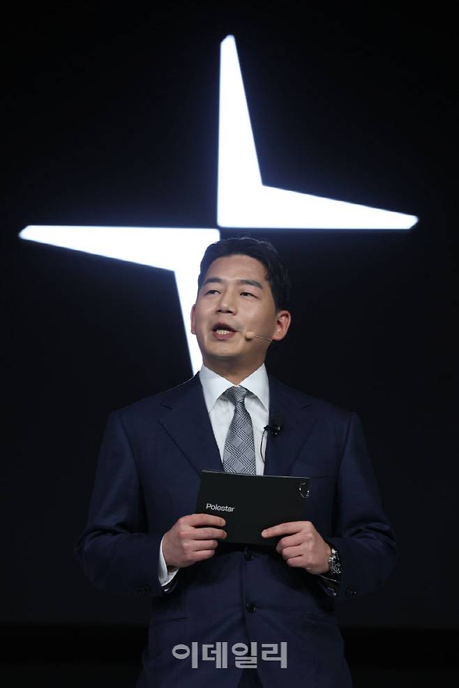 [이데일리 이영훈 기자] 함종성 폴스타코리아 대표가 11일 오전 서울 용산구 한남동 그랜드 하얏트 서울에서 열린 스웨덴 프리미엄 전기차 2026 폴스타 미디어 데이 (Polestar Media Day)에서 발표를 하고 있다.