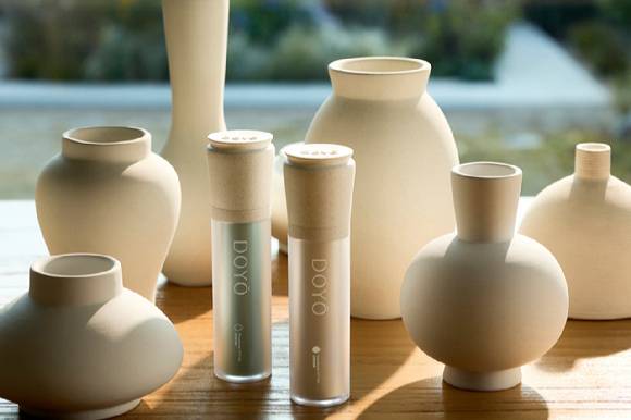 '젊음'에 대한 강박 대신 '시간을 대하는 우아한 태도'를 화두로 던진 신생 브랜드 '도요'가 등장했다. [사진=도요]