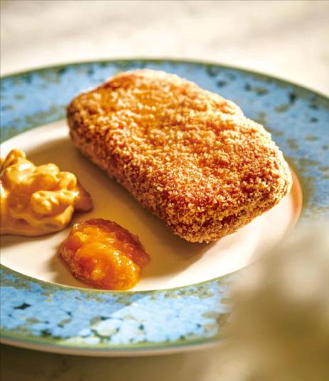 남산 돈가스를 프랑스식 코르동블뢰로 재해석한 메뉴.