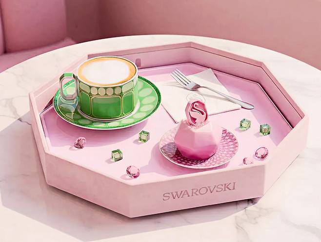 카페 스와로브스키 딸기 뷔페  / 사진=파라다이스시티