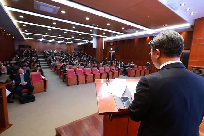 11일 서울 여의도 금융감독원 본원에서 열린 증권·선물회사 감사 및 준법감시인 간담회에서 서재완 금융투자 부문 부원장보가 발언하고 있다. [사진=금융감독원]