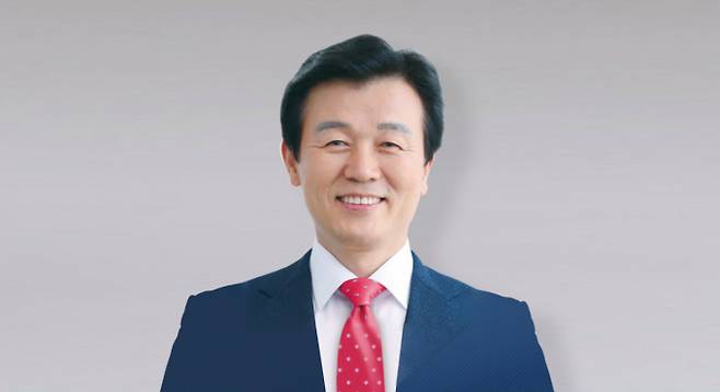 조규일 진주시장은 "공공기관 이전에 따른 경제 효과가 지역 산업 전반의 성장으로 확산되기 위해 연계 산업 육성과 기업의 집적, 중소기업과 협업 등을 더욱 강화하겠다"고 밝혔다. /사진 제공=진주시