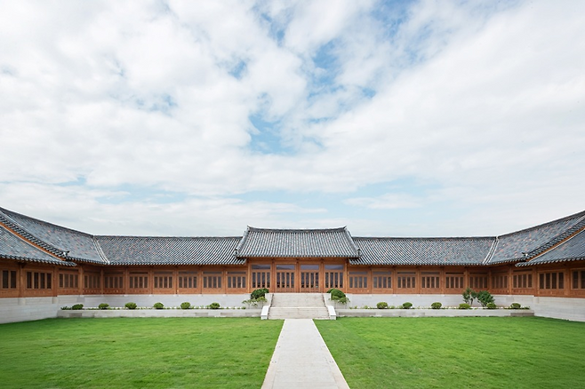 더한옥헤리티지 호텔 제공