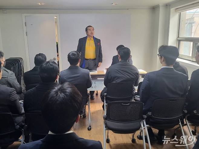 압구정아파트지구 특별계획구역 4 재건축정비사업조합이 12일 오후 2시 시공사 선정을 위한 현장설명회를 개최하고 있다. 사진=이재성 기자