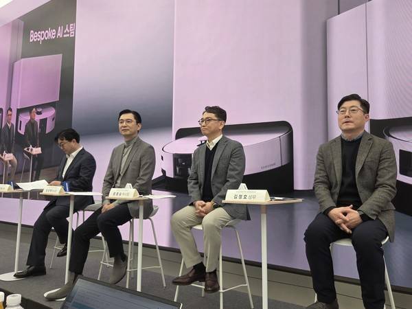 제품 소개 후 마련된 질의응답 시간. 사진=신혜영 이코노믹리뷰 기자