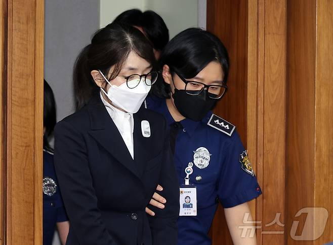 도이치모터스 주가조작과 명태균 공천개입, 통일교 청탁·뇌물 수수 의혹 혐의 등으로 구속기소 된 김건희 여사 ⓒ 뉴스1 사진공동취재단