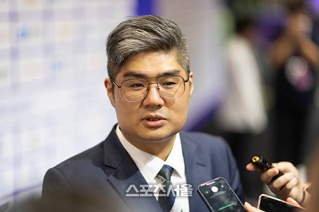 항저우 아시안게임 e스포츠 ‘스트리트파이터5’ 대표팀 강성훈 감독. 사진 | 공동취재단