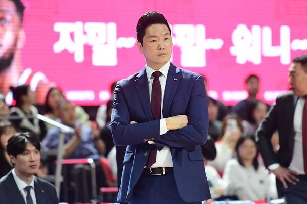서울 SK 전희철 감독. /사진=KBL